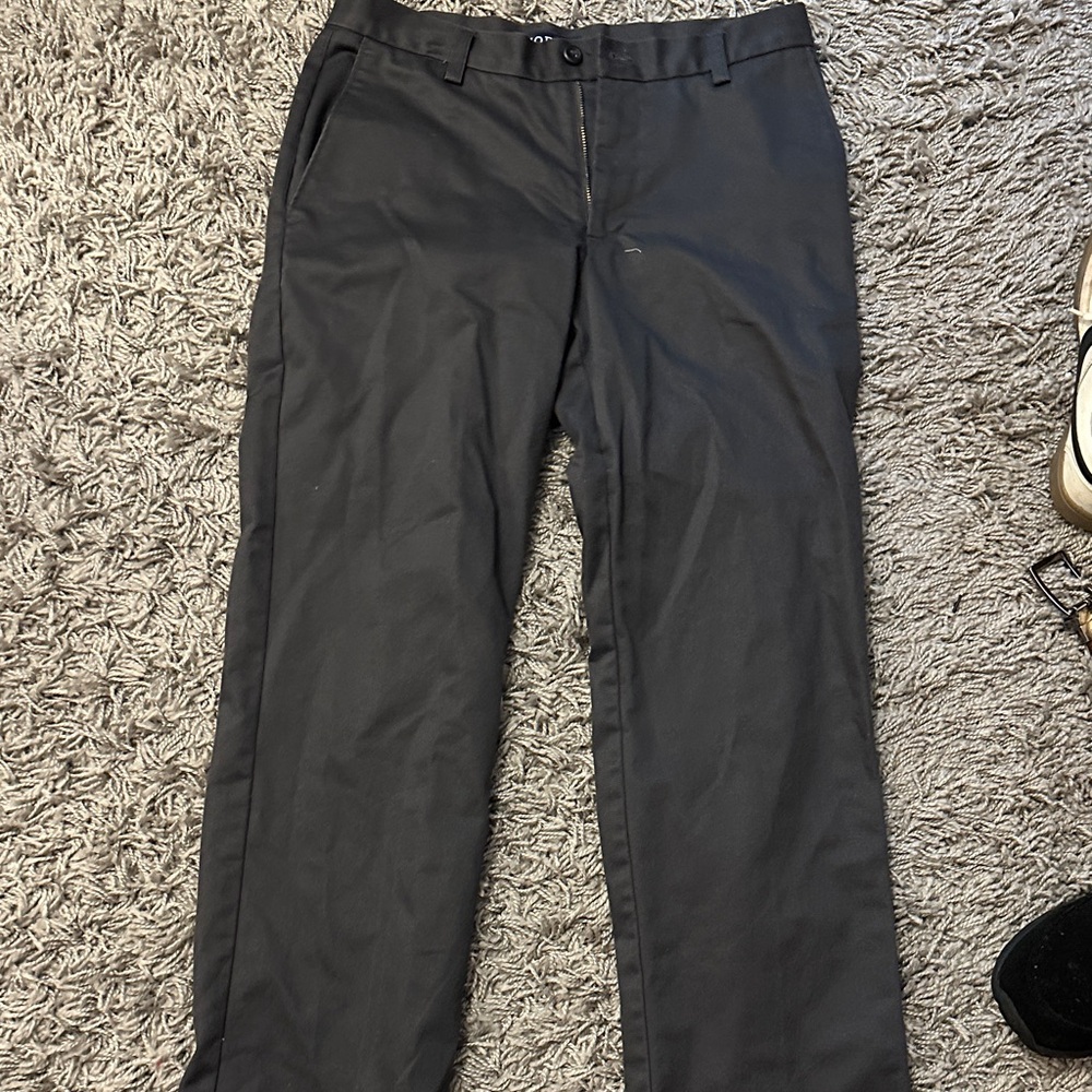 Izod Men's Dark Gray Chinos